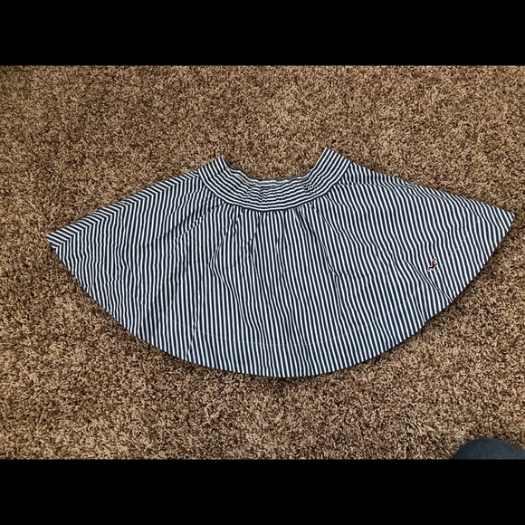 Hollister mini skirt - Medium - NWT - Picture 1 of 3